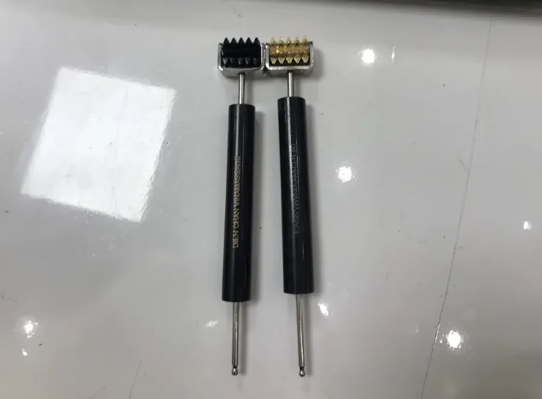 Que Dò Sừng Và Que Dò Đồng